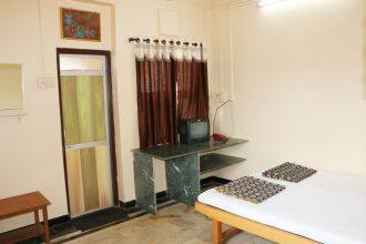 Hotel Manas Lodge, Guhagar 3